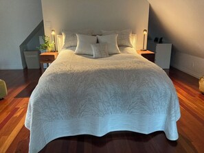 مكواة/لوح كي وواي فاي وملاءات أسرّة