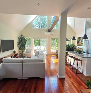 تلفزيون، مدفأة