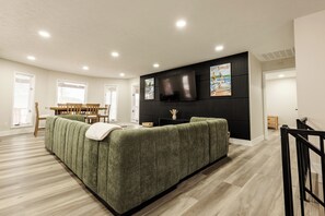 Living area - Recently Remodeled! Lake Front! Hot Tub! Fire Pit! (Lyon County)