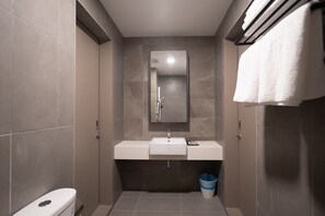 Luxury-Apartment, 2 Schlafzimmer, Stadtblick | Badezimmer