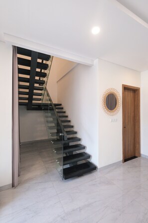 Deluxe Villa, 3 Bedrooms, Garden View | Living area - Bellevue Villa Canggu (Canggu)