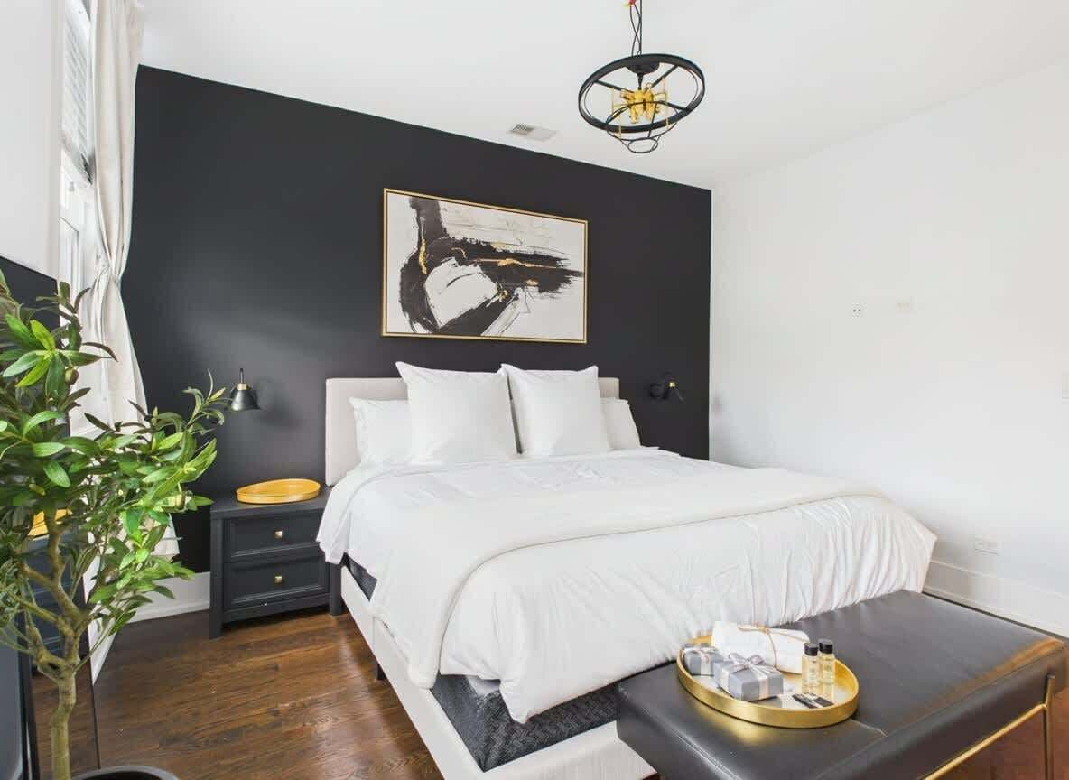 2 soverom, strykejern/-brett, reiseseng for barn og wi-fi