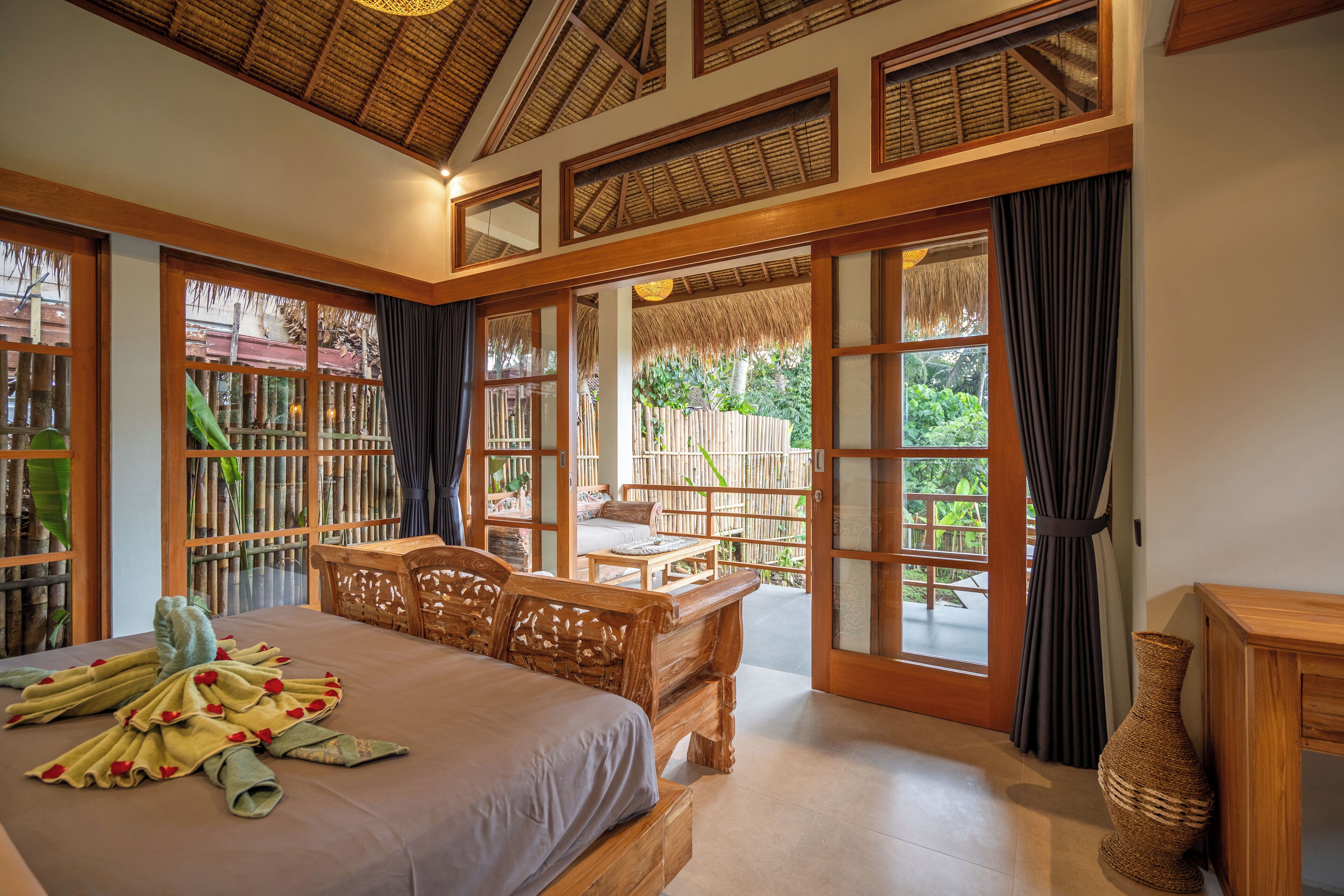 Villa, 1 Bedroom, Pool View | In-room safe, free WiFi, bed sheets