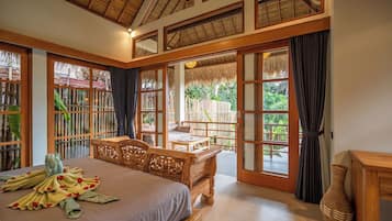 Villa, 1 habitación, vistas a la piscina | Caja fuerte, wifi gratis, ropa de cama