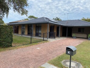 Exterior -  Coastal Palms  Relaxing pet friendly accommodation with pool (Yamba)