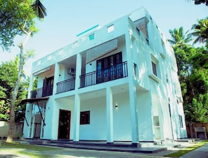 Front of property - Infinity Heaven - Talpe (Talpe)