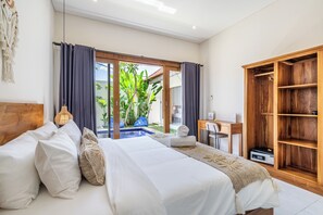 Standaard villa, uitzicht op zwembad | Individueel gedecoreerd, individueel gemeubileerd, een bureau