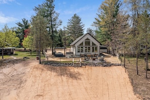 Exterior - Lakefront Walkout Beach*Pontoon Rental*Hot Tub* (Nekoosa)