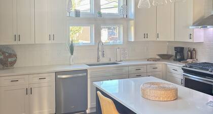 3-bedroom villa in charming Nashville with in 5 minute from Downtown Nashville