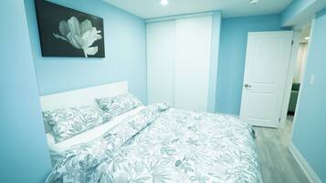 2 bedrooms, iron/ironing board, WiFi