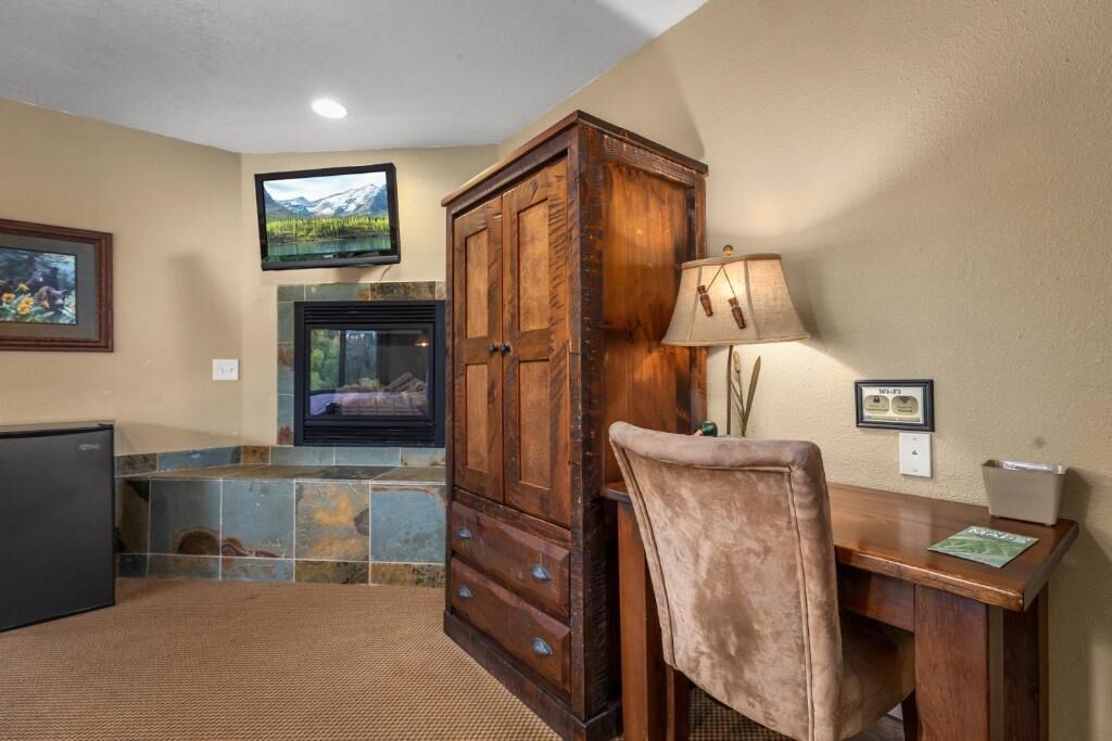 Deluxe-Zimmer, 1 King-Bett, Balkon, Flussblick | Innenbereich