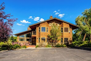 Front of property - Duck Inn Lodge (Whitefish)