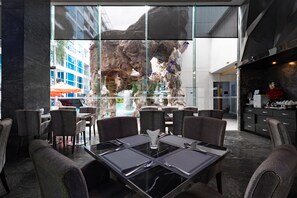 Daily buffet breakfast (THB 350 per person) - Vanko International Hotel Pattaya (Pattaya)