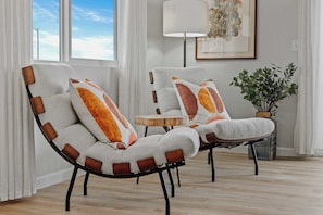 Interior - Loveland Lakeview Loft | New Reno & Dogs welcome (Loveland)