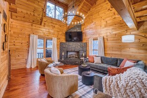 Living area - 2MstrSuites~Pickleball~Golf~Hottub~Firepit~Gameroom~pooltable~Views~Sleeps 16 (Talking Rock)