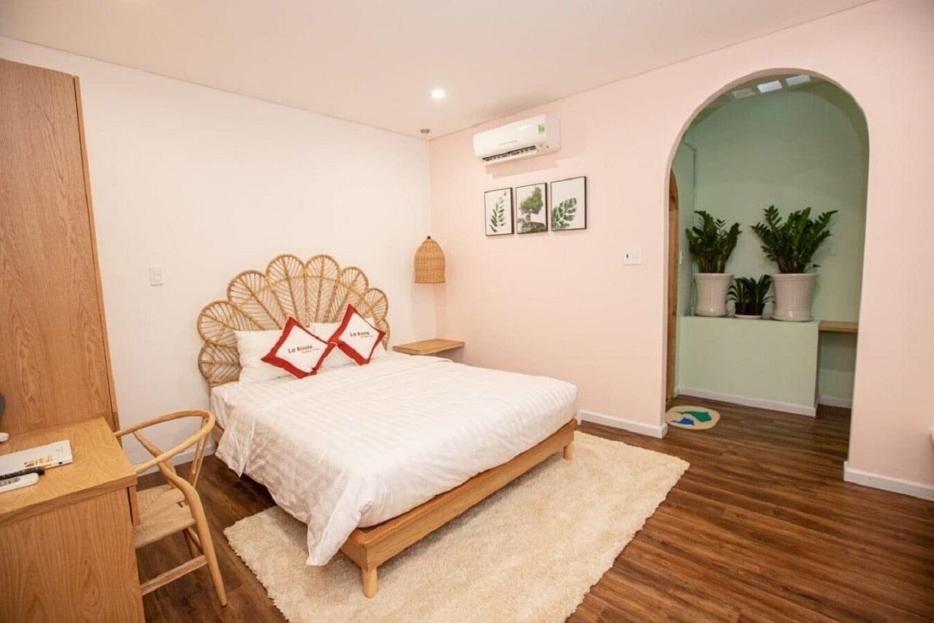 Standard Double Room | Egyptian cotton sheets, premium bedding, down comforters