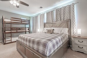 4 bedrooms, iron/ironing board, WiFi, bed sheets - Clovis Gem – 4BR, 3.5 Bath (Clovis)