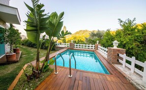 Outdoor pool - Villa Familia Selimiye Marmaris Daily Weekly Rentals (Marmaris)