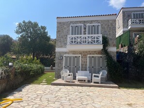 Front of property - Villa Familia Selimiye Marmaris Daily Weekly Rentals (Marmaris)