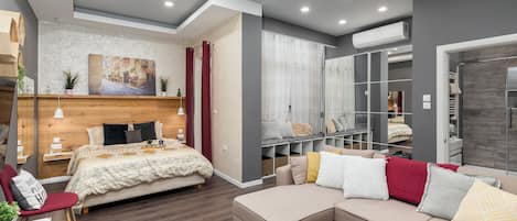 Apartment, 1 Queen Bed with Sofa bed, Air conditioning | Blackout drapes, iron/ironing board, free WiFi