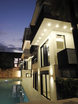 Pool - Villa 5 bedroom home in Voula Riviera Greece (Voula)