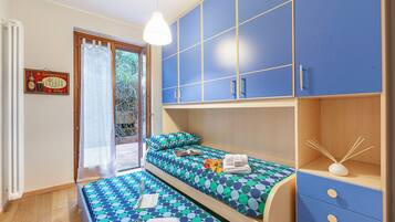 Căn hộ dành cho gia đình, nhiều phòng ngủ (Blu Oltrelago Pool & Lake) | 2 phòng ngủ, truy cập Internet không dây miễn phí, bộ trải giường