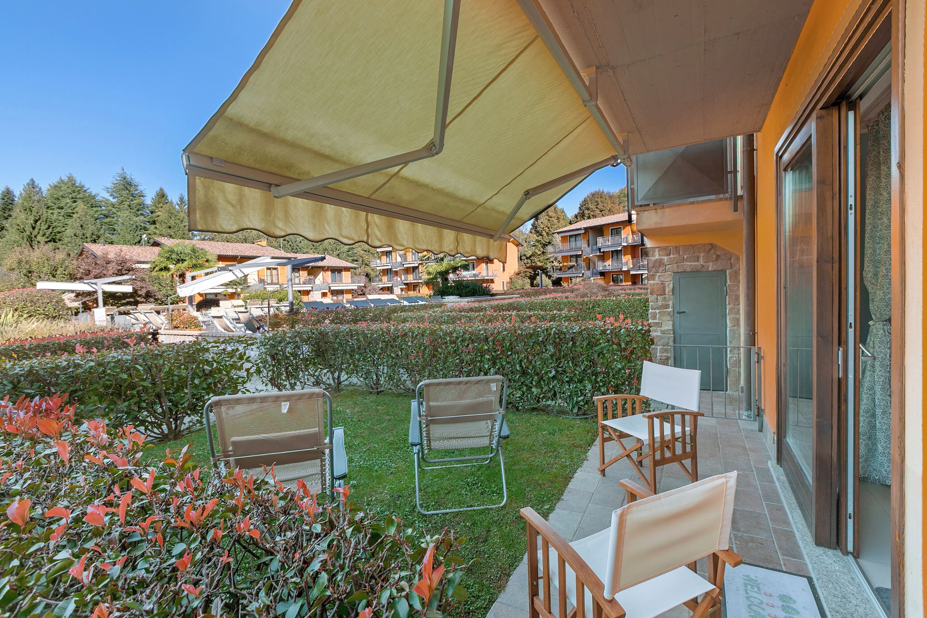 Family Apartment, Multiple Bedrooms (Blu Oltrelago Pool & Lake) | Property grounds