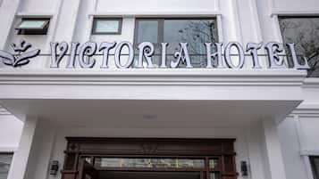 Vista frontal de la propiedad