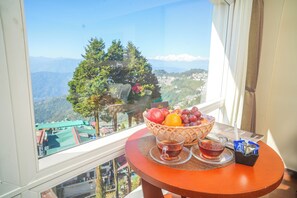 Premier Double Room, Mountain View - Rare Himalayas Mapham (Darjeeling)