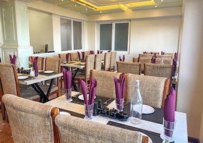 Restaurant - Rare Himalayas Mapham (Darjeeling)