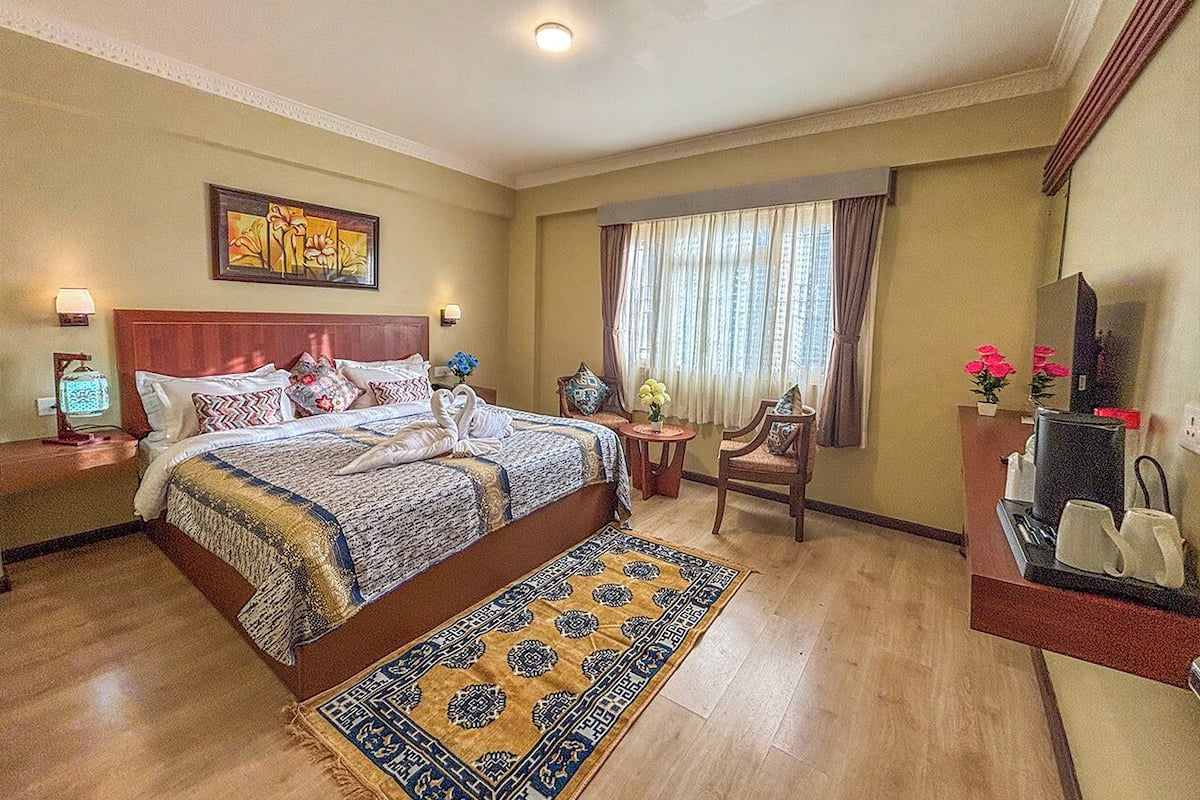 Deluxe Double Room | WiFi (free), bed sheets