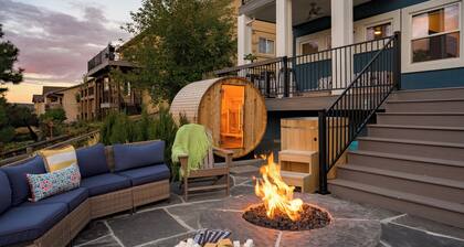 Lakefront Luxury Retreat! Amazing Views+Amenities! Enjoy 'The Palmer Lake House'