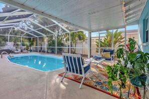 Pool - The Burg Bungalow - Pool Side - St. Pete (St Petersburg)