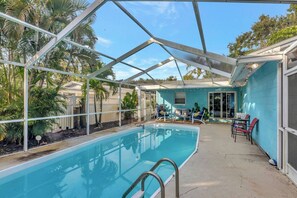 Pool - The Burg Bungalow - Pool Side - St. Pete (St Petersburg)