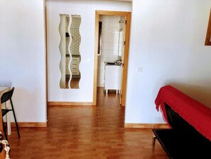 Apartment | Living area - Chalet Familiar con Barbacoa y Terraza Soleada a Minutos del Mar (Vejer de la Frontera)