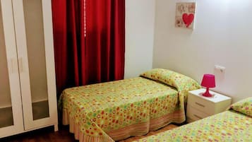 Apartamento | 2 dormitorios, mobiliario individual, tabla de planchar con plancha