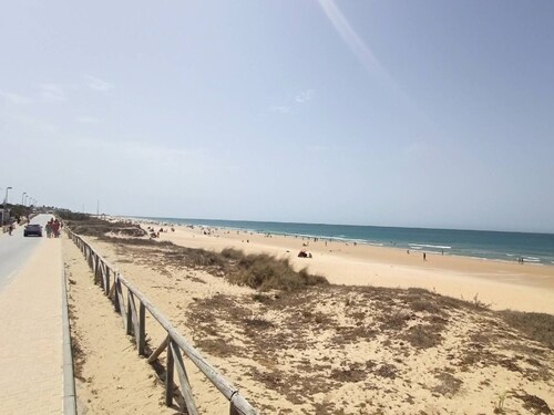 El Palmar Chalet Near the sea