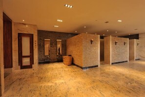 Indoor pool - Great Xianbei Hotel Inner Mongolia (Oroqen Autonomous Banner)