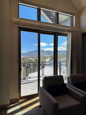 Interior - 2 Bed/2.5 Bath Ski-in / Ski-out @ Grand Colorado on Peak 8 in Breckenridge (Breckenridge)