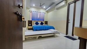 Quarto casal luxo | Wi-Fi de cortesia