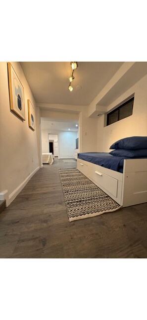 Työpöytä, silitysrauta/-lauta, ilmainen Wi-Fi