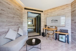 Family Room, Mountain View | Living room | TV - Country Retreats Henan Linzhou Shibanyan (Anyang)