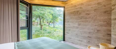 Perhehuone, vuoristonäköala | Näkymä huoneesta