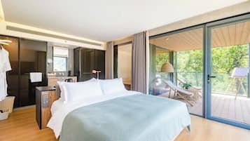 Comfort Double Room, Mountain View | Living area | TV