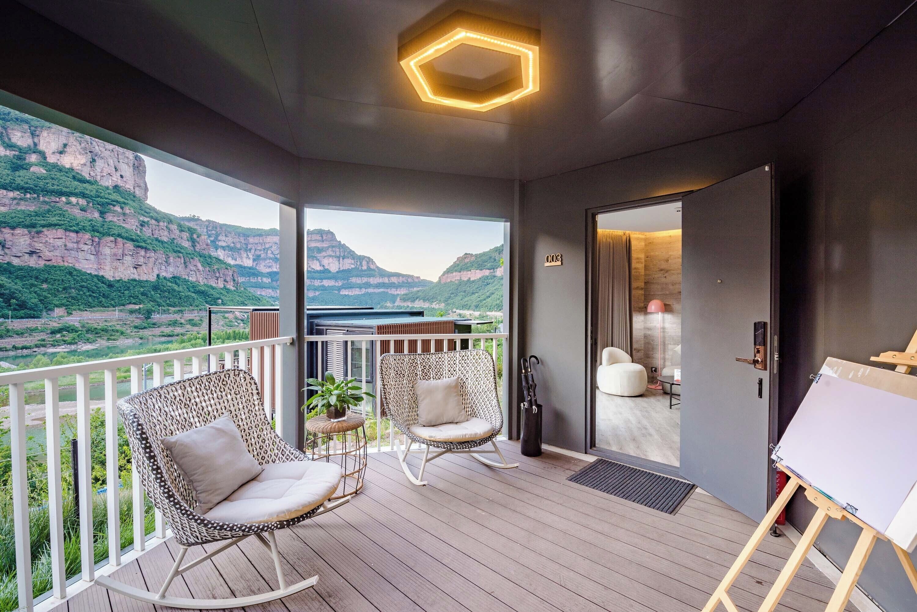 Family Room, Mountain View | Terrace/patio