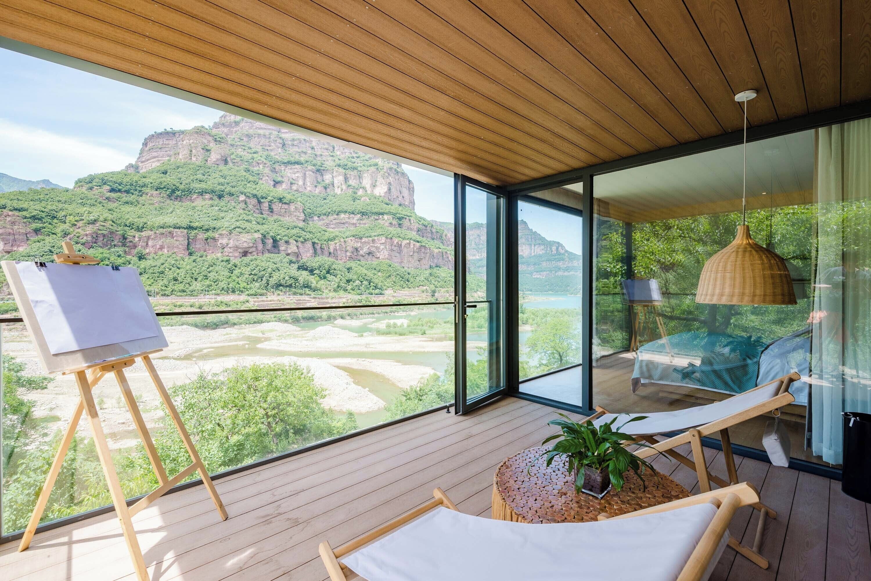 Chambre Confort double, vue sur la montagne | Balcon
