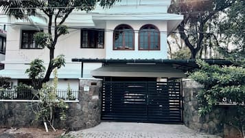 Departamento, 3 habitaciones, balcón | Exterior