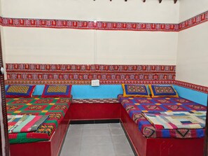 Family Room | Desk, laptop workspace, free WiFi, bed sheets - Rann Bhumi Villa (Bhuj)