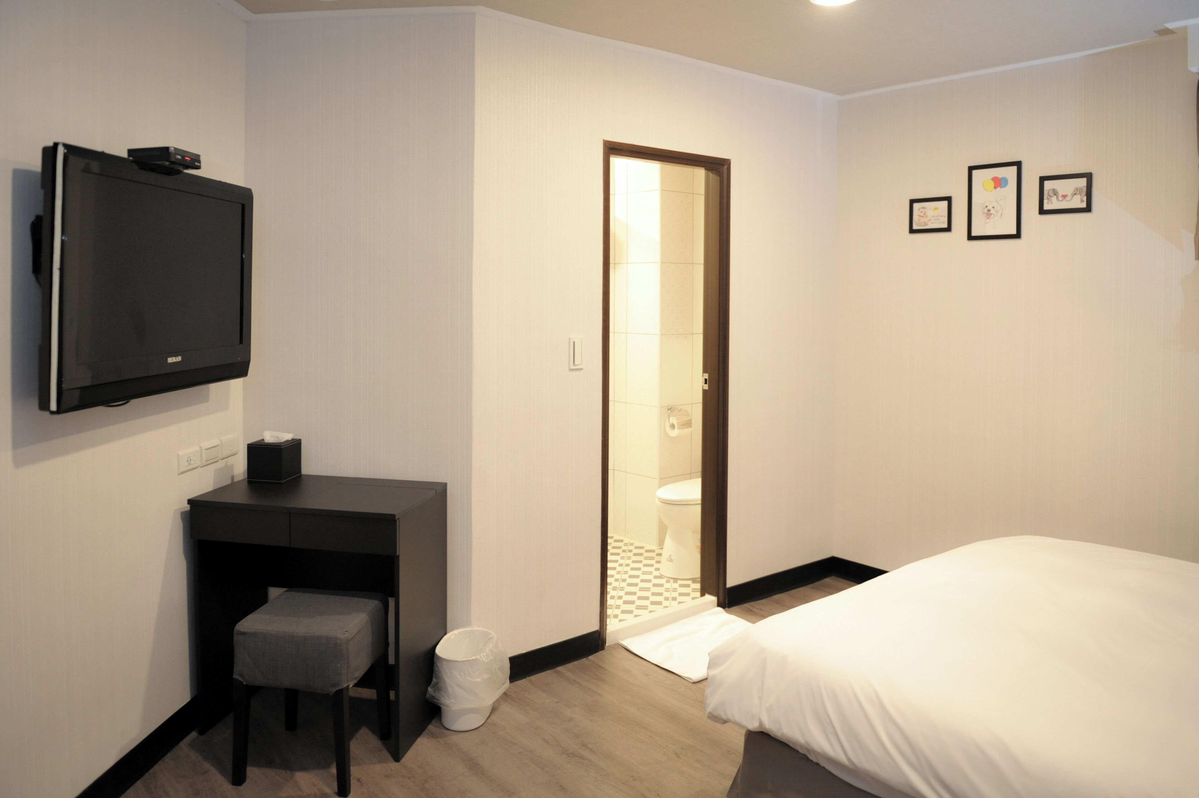 Classic Double Room | Free WiFi