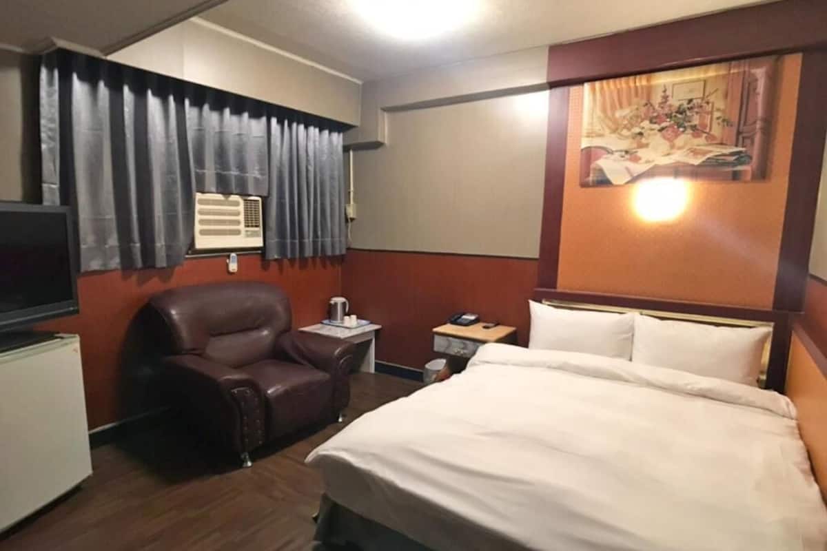 Chambre Double Économique, 1 lit double | Wi-Fi gratuit